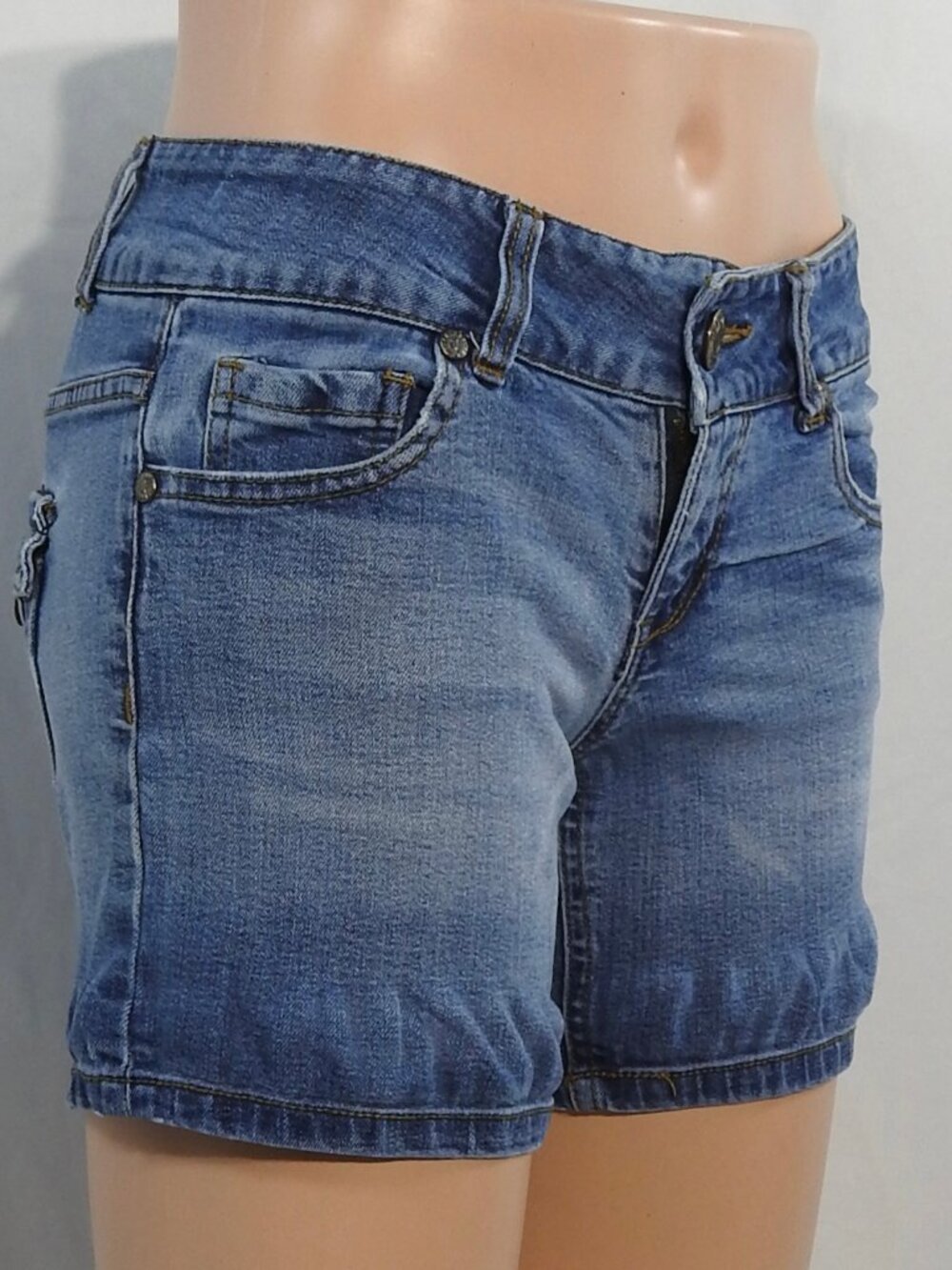 Celebrity Pink Sz 1 Jean Shorts Denim Women Flaw CJ3350A86